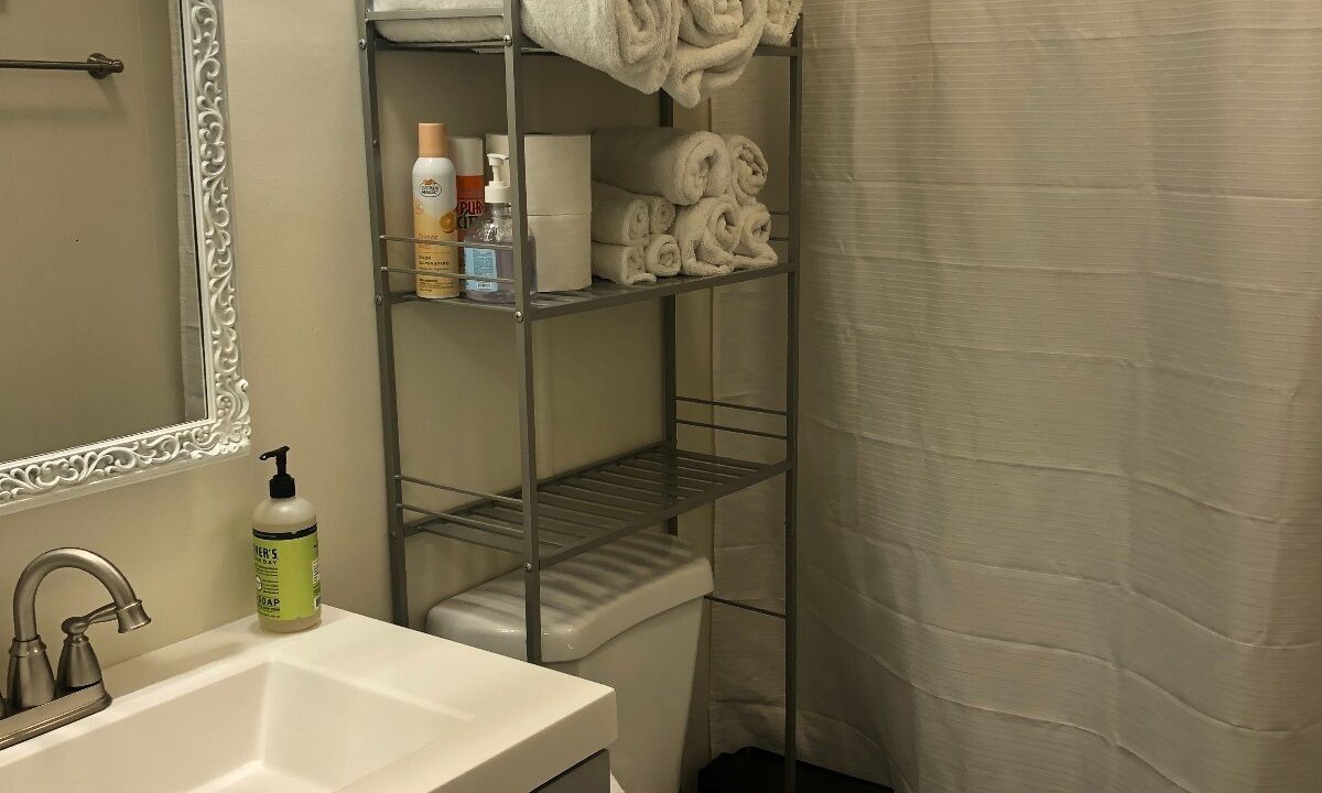 Photo of Bathroom in Tehachapi