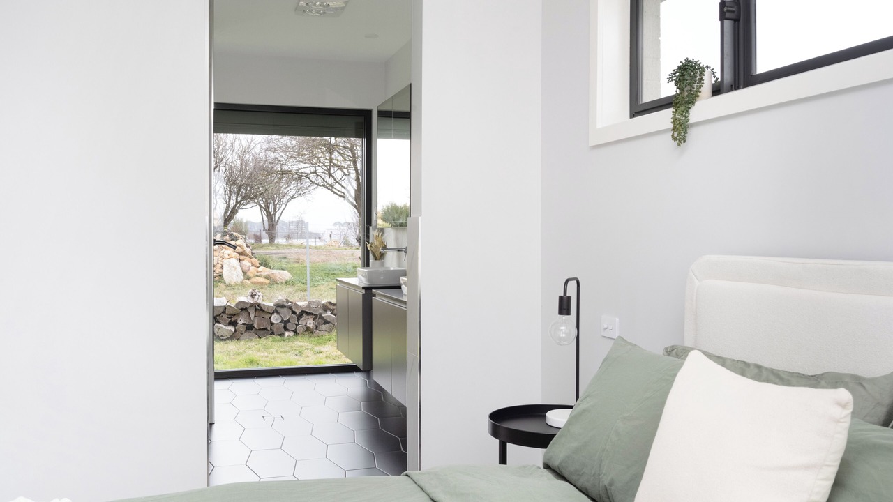 Photo of Bedroom in Collector