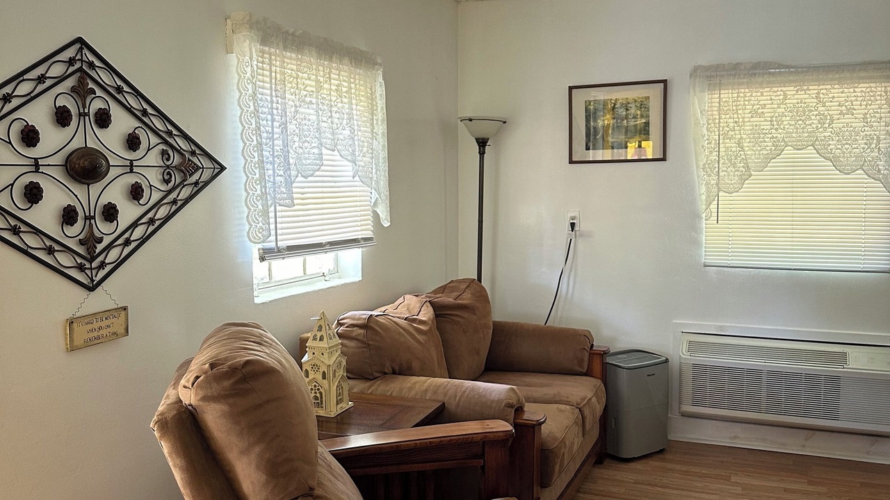 Photo of Livingroom in Max Meadows