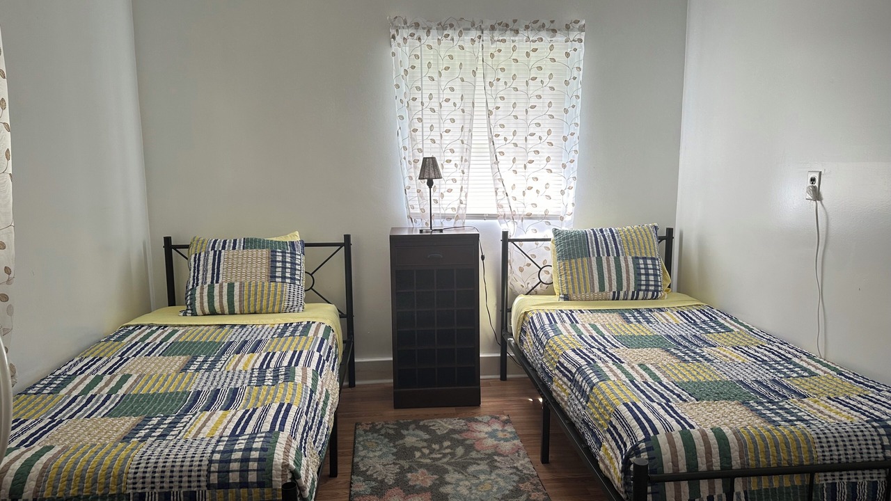 Photo of Bedroom in Max Meadows