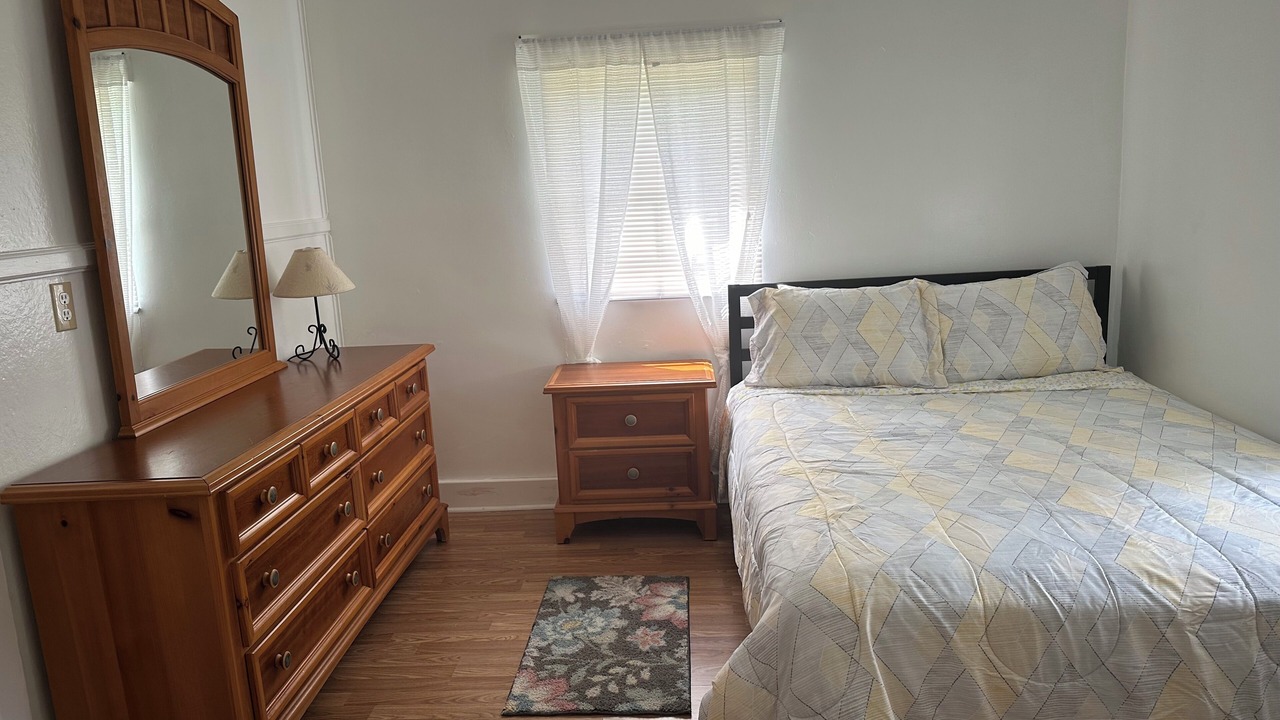 Photo of Bedroom in Max Meadows