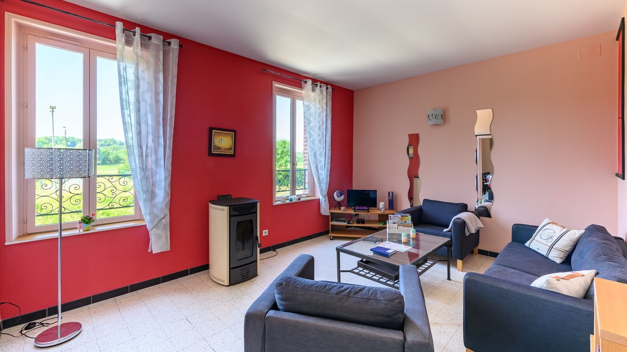 Photo of Livingroom in Lesquielles-Saint-Germain