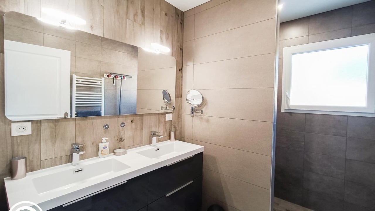 Photo of Bathroom in Alvignac