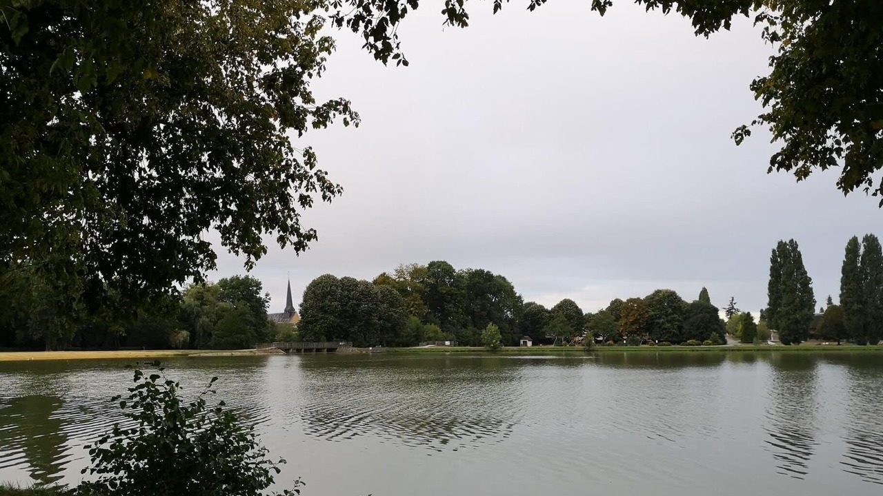 Photo of Outdoor in Tuffe Val de la Cheronne
