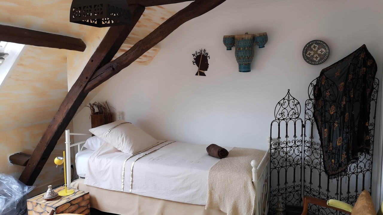 Photo of Bedroom in Tuffe Val de la Cheronne