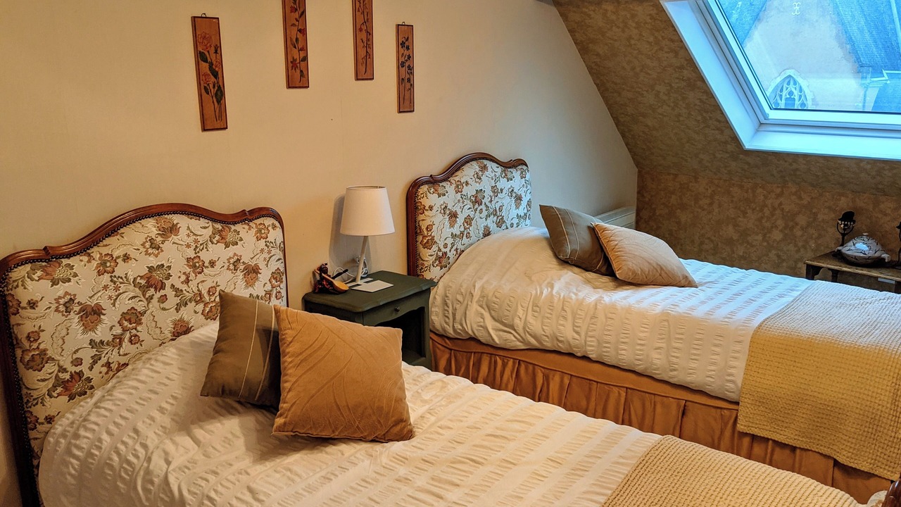 Photo of Bedroom in Tuffe Val de la Cheronne