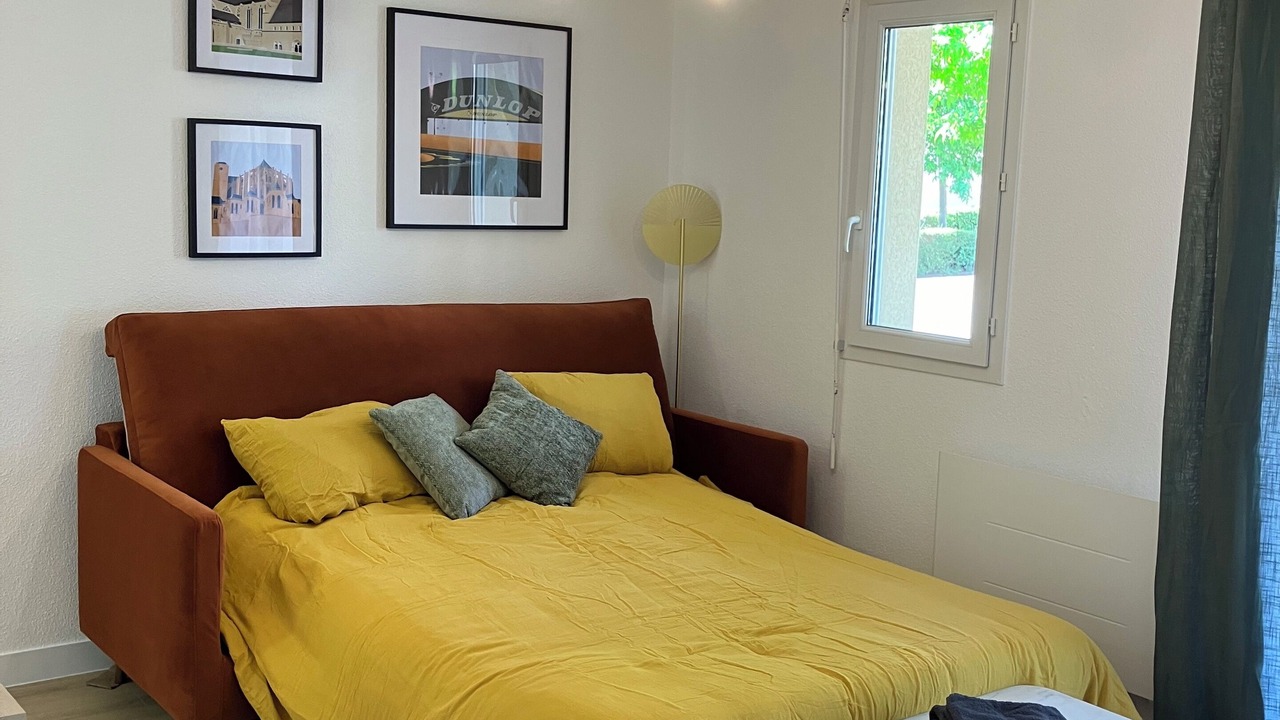 Photo of Bedroom in Pin - Vert Galant