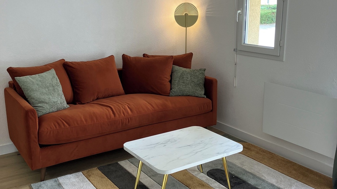Photo of Livingroom in Pin - Vert Galant