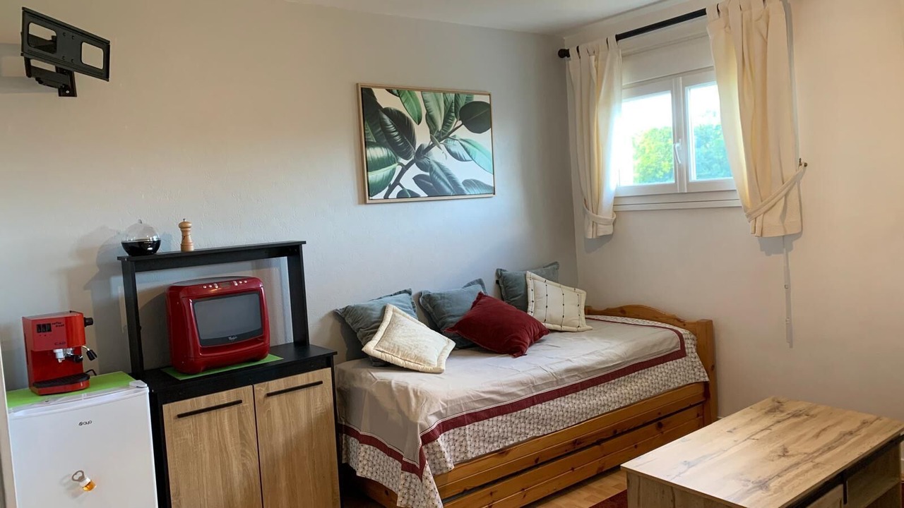 Photo of Bedroom in Breuil-Bois-Robert