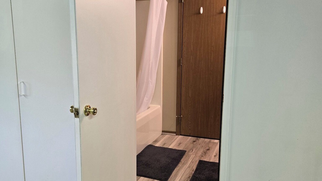 Photo of Bathroom in Munson