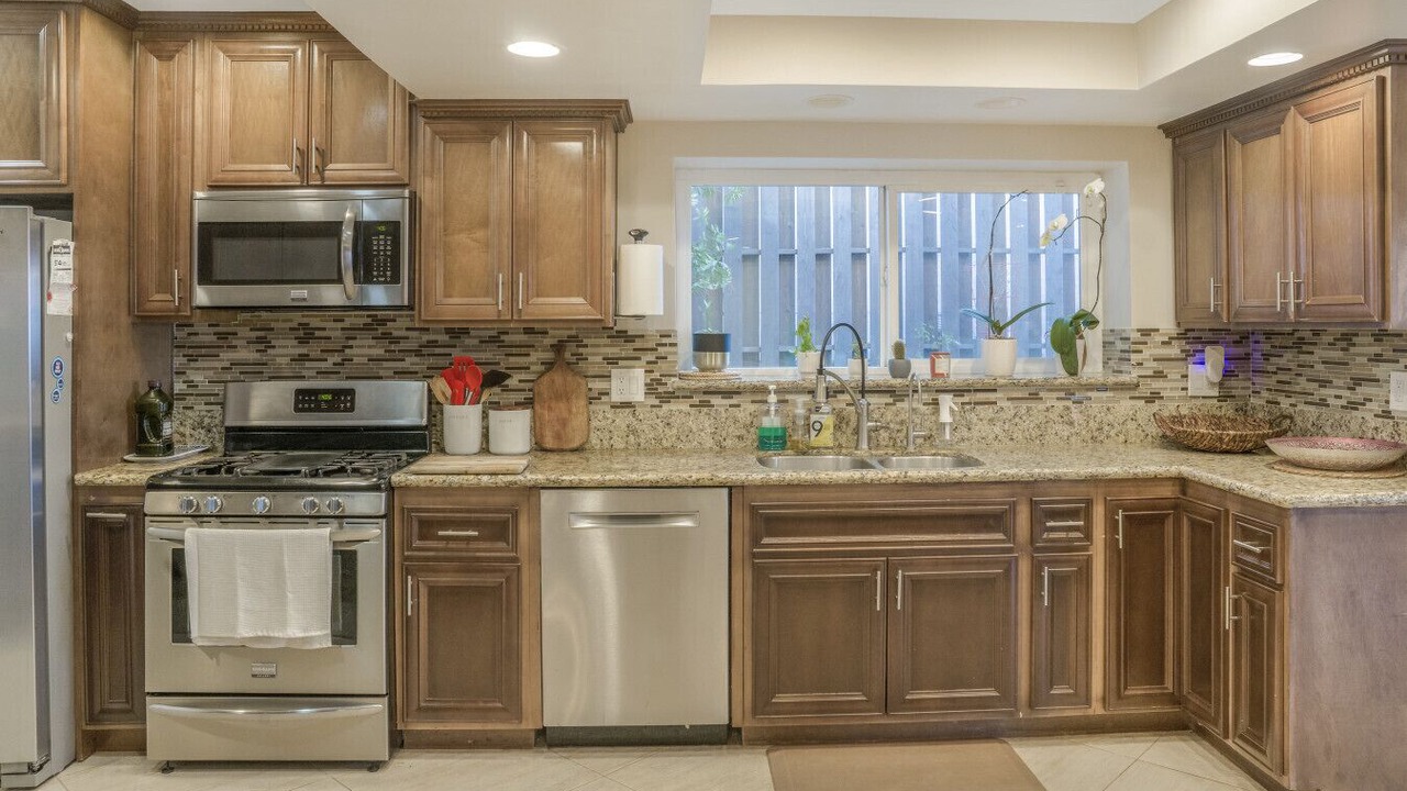 Photo of Kitchen in Lomita