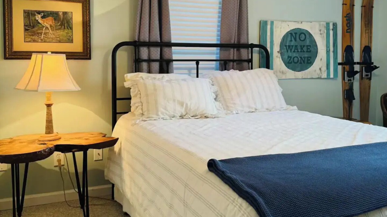 Photo of Bedroom in Laceys Spring