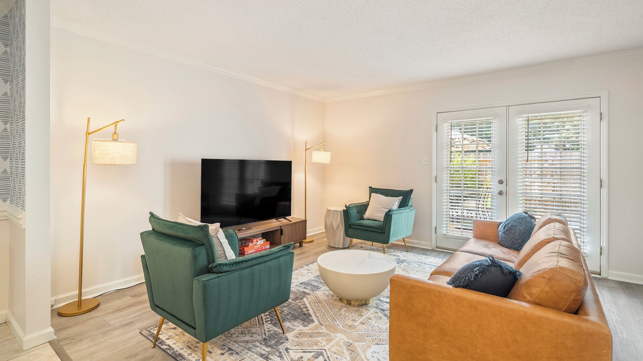 Photo of Livingroom in North Raleigh