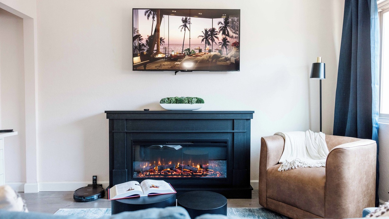 Photo of Livingroom in West Carson