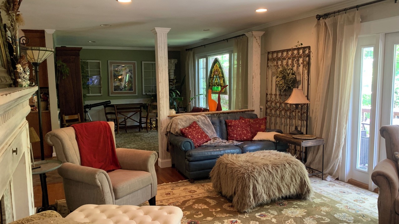 Photo of Livingroom in Grissom - Highland