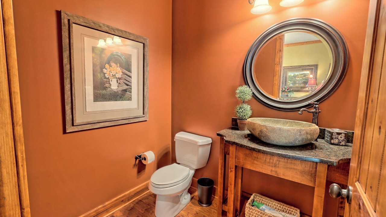 Photo of Bathroom in Hiawassee