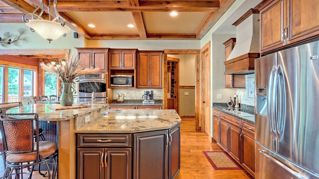 Photo of Kitchen in Hiawassee