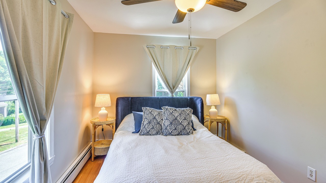 Photo of Bedroom in Wakefield-Peacedale
