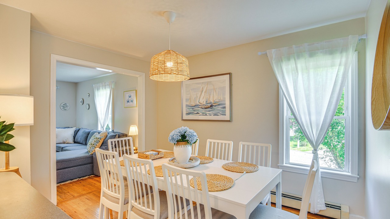 Photo of Bedroom in Wakefield-Peacedale