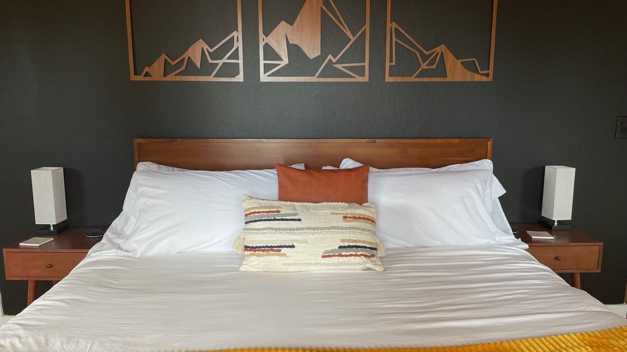 Photo of Bedroom in Lincoln Park