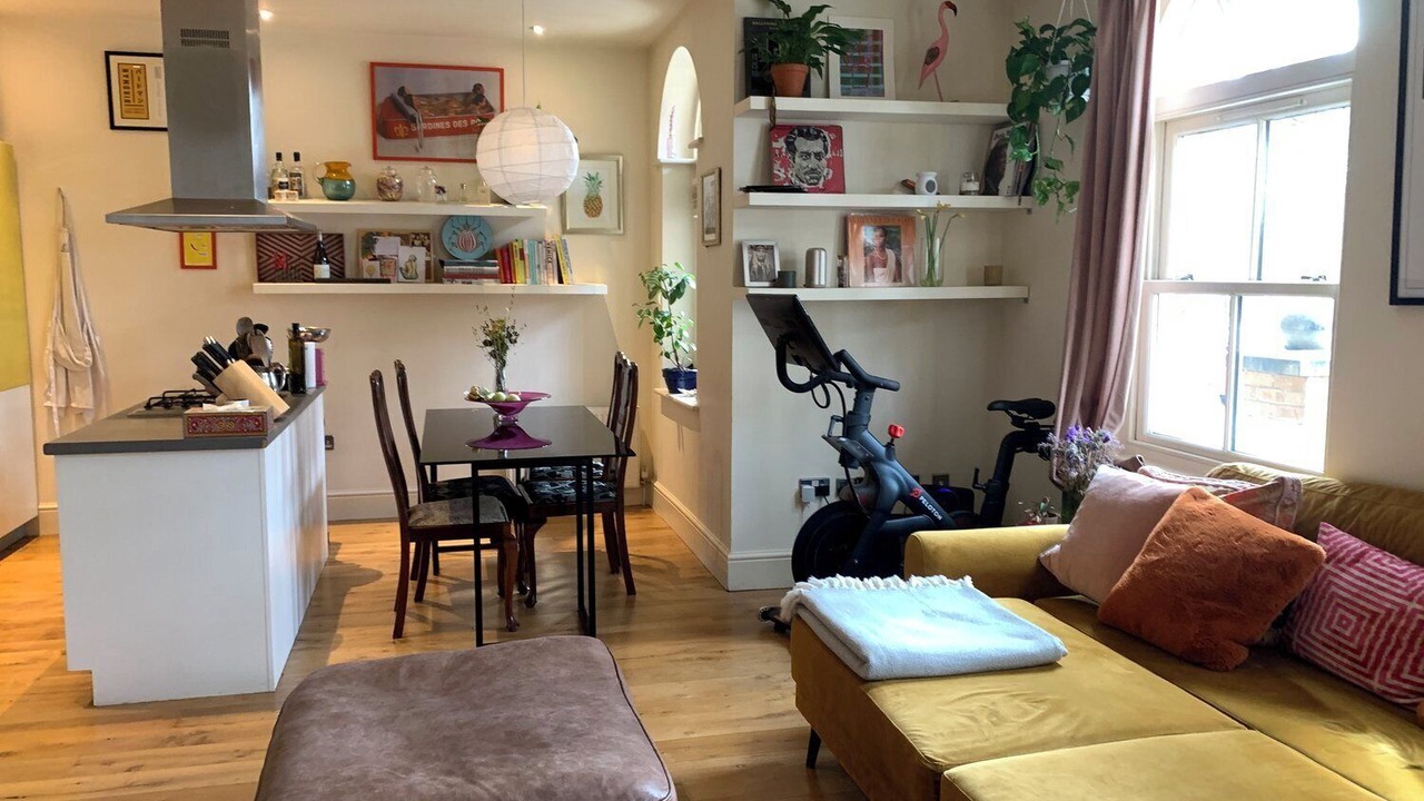 Photo of Livingroom in Homerton