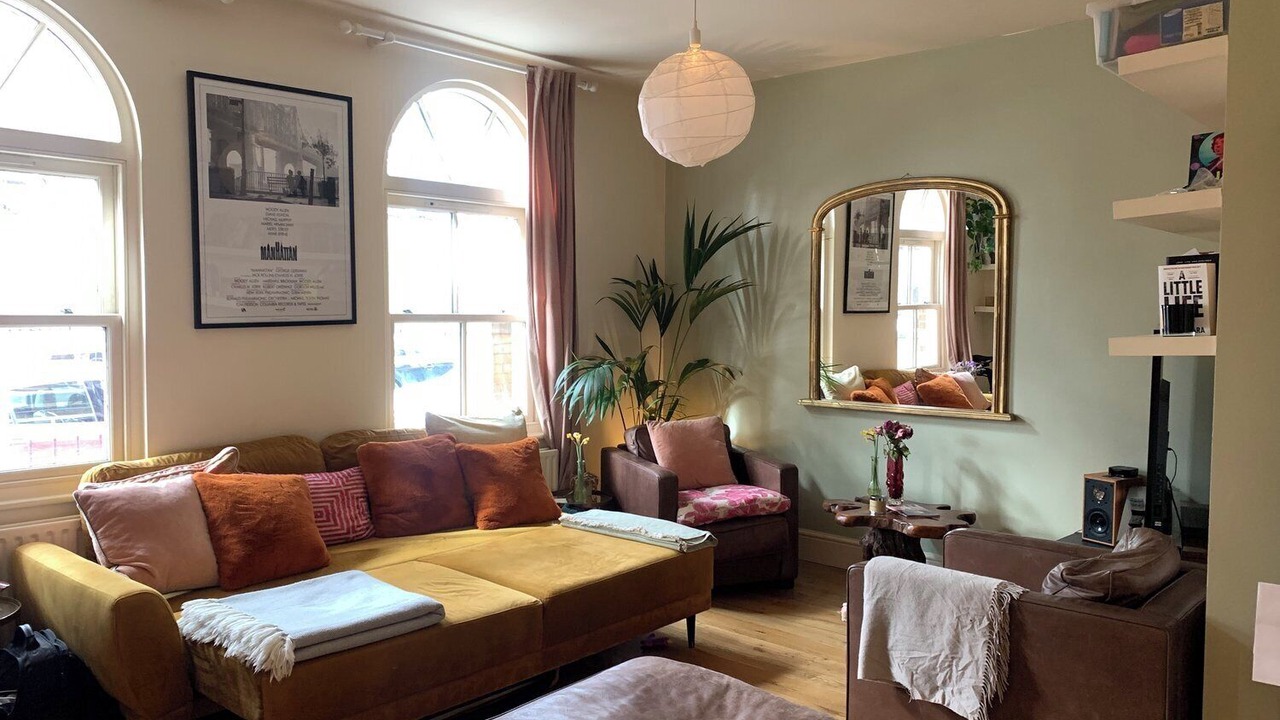 Photo of Livingroom in Homerton