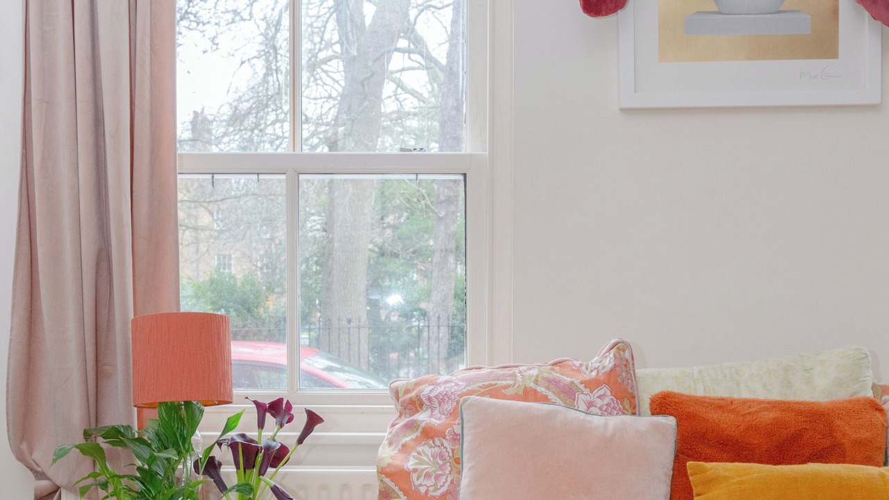 Photo of Livingroom in Homerton