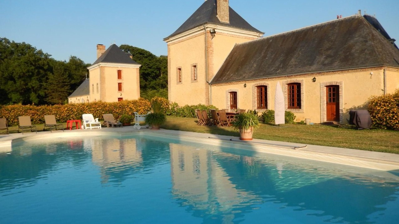 Photo of Outdoor in Tuffe Val de la Cheronne