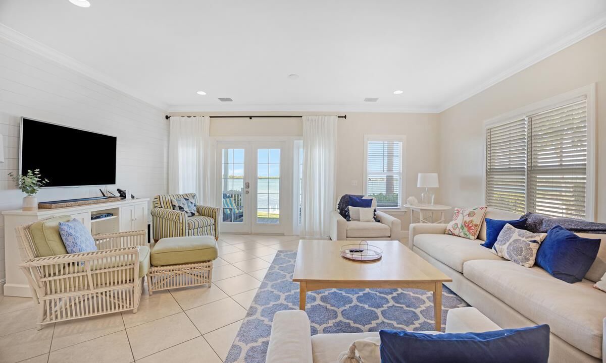 Photo of Livingroom in Indigo Reef Marina Homes