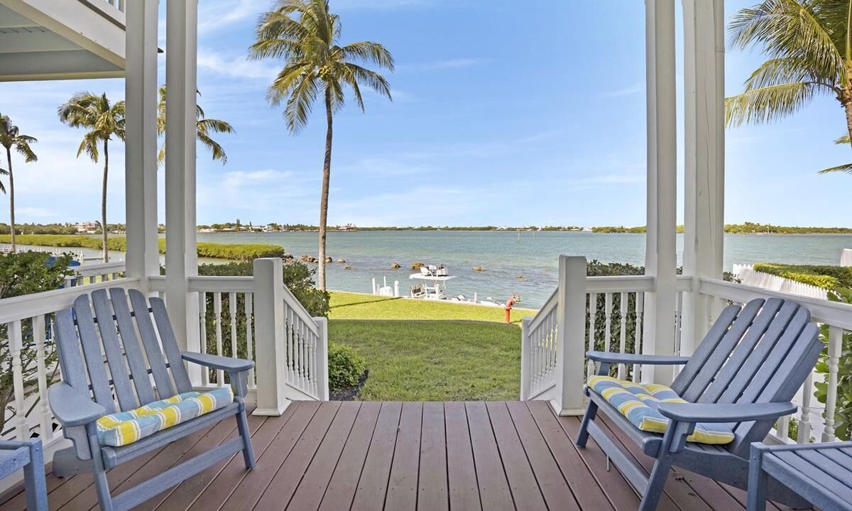 Photo of Patio Balcony in Indigo Reef Marina Homes