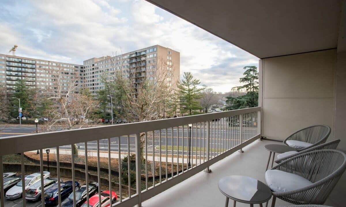 Photo of Patio Balcony in Aurora Highlands