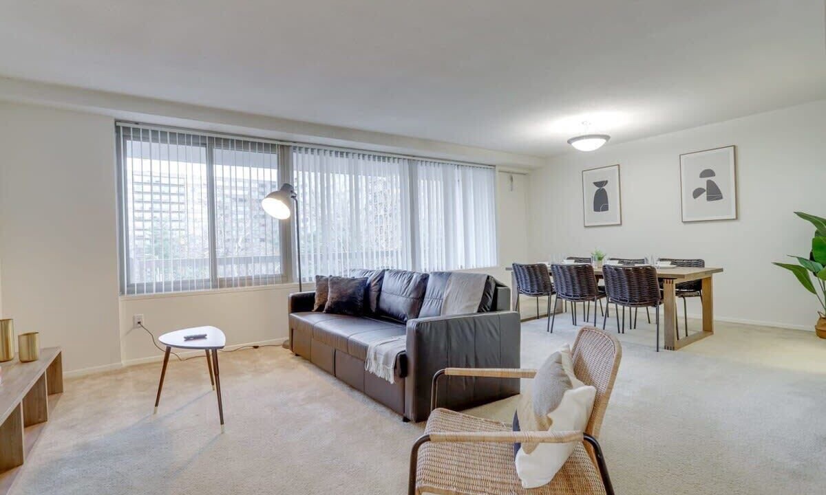 Photo of Livingroom in Aurora Highlands