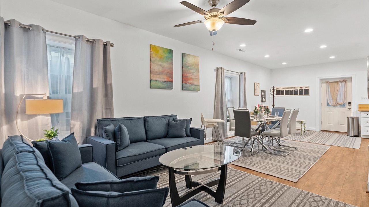 Photo of Livingroom in Arlington