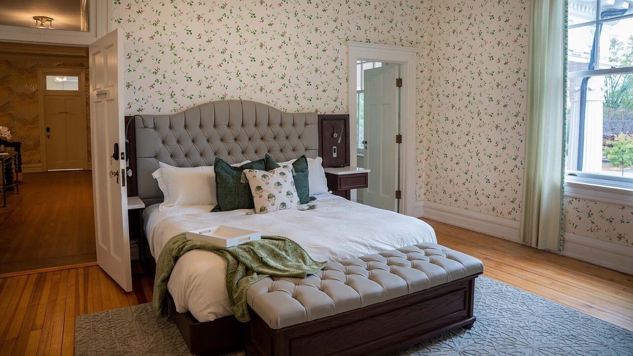 Photo of Bedroom in LaGrange