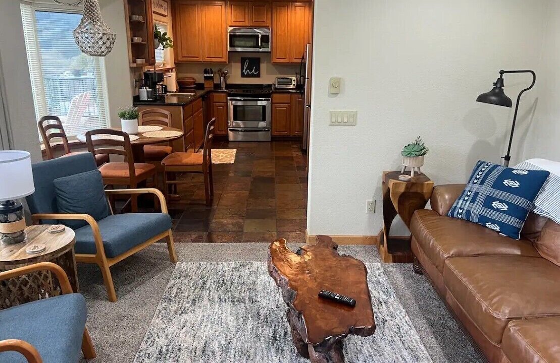 Photo of Livingroom in Gold Beach
