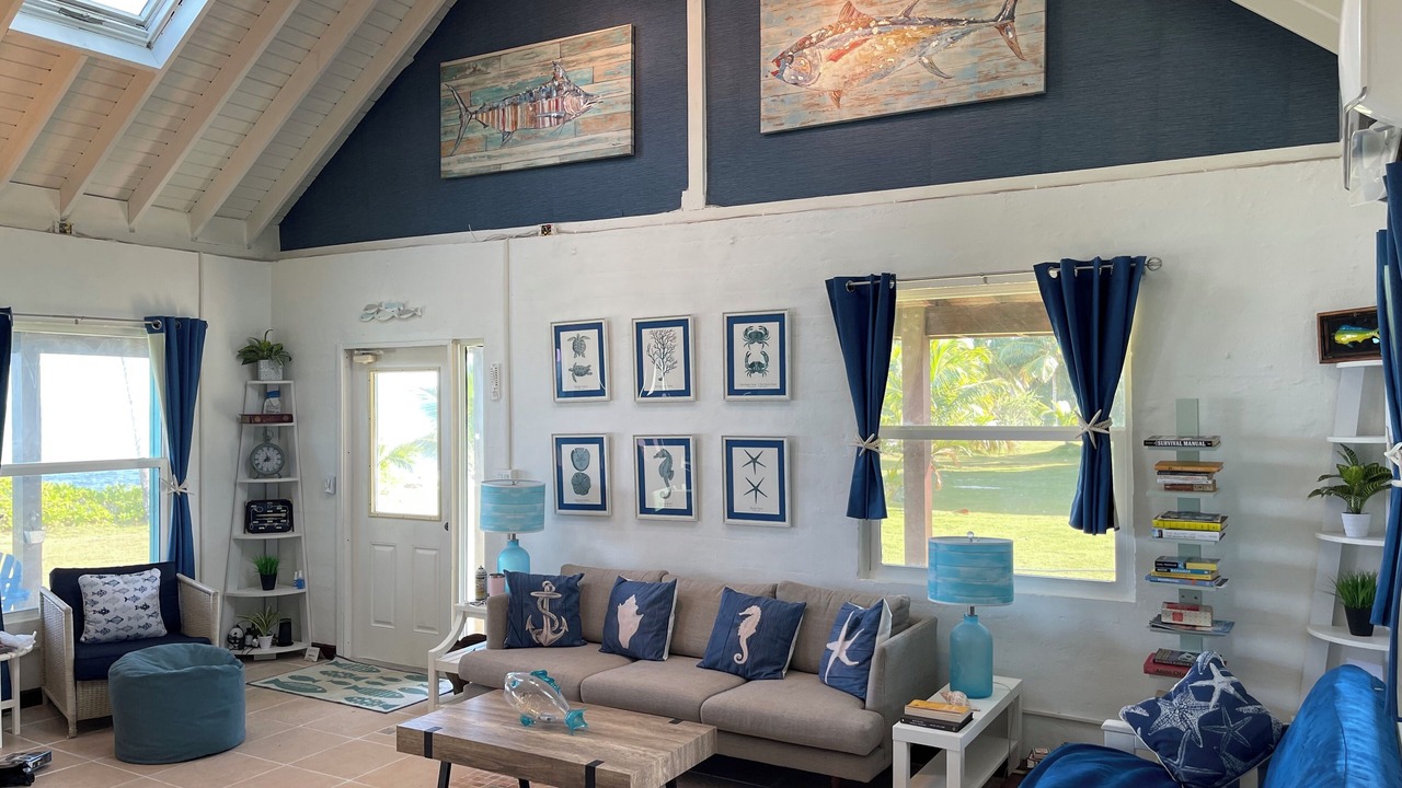 Photo of Livingroom in Mangrove Cay