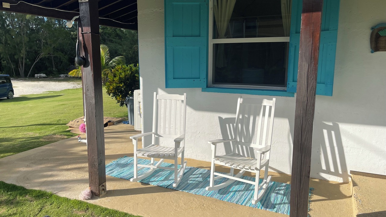 Photo of Patio Balcony in Mangrove Cay