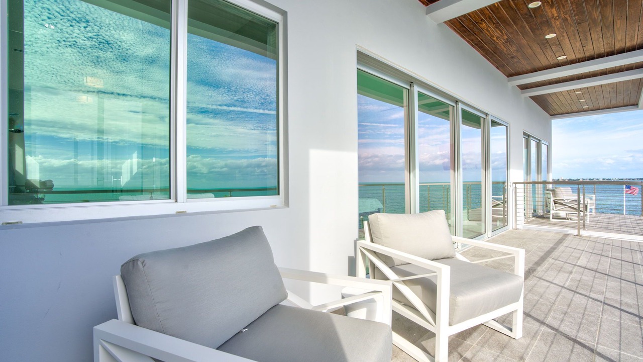 Photo of Patio Balcony in Farara Shores