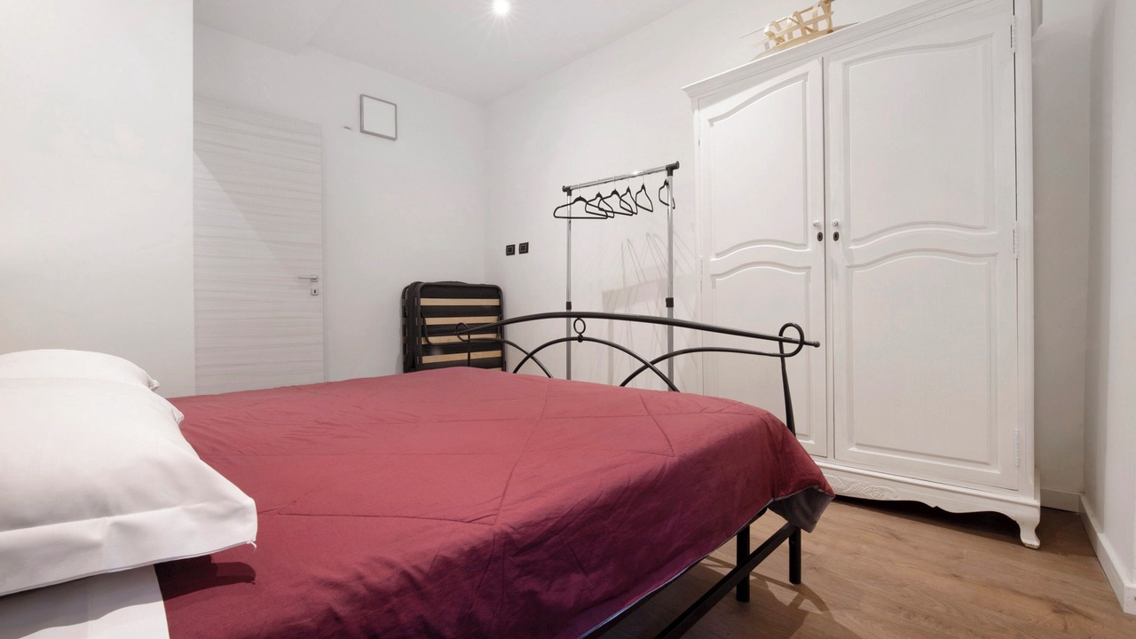 Photo of Bedroom in Mandello del Lario