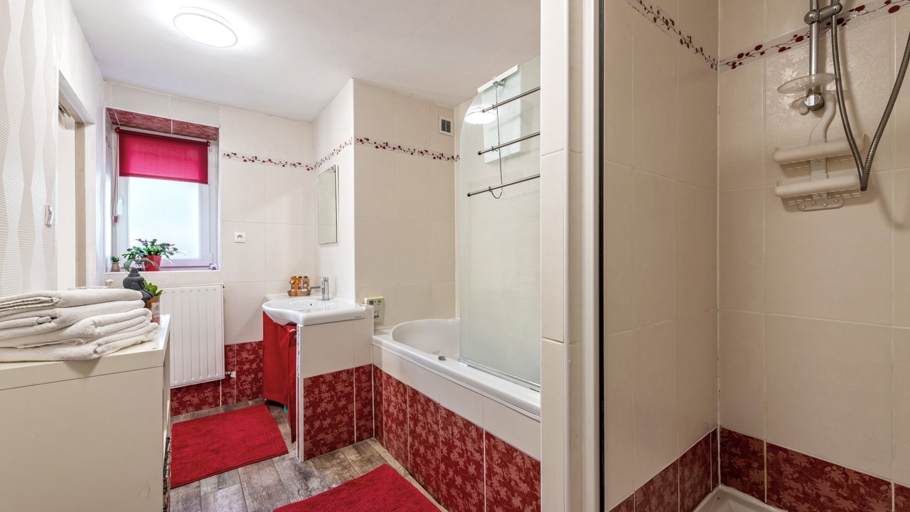 Photo of Bathroom in Plougastel-Daoulas