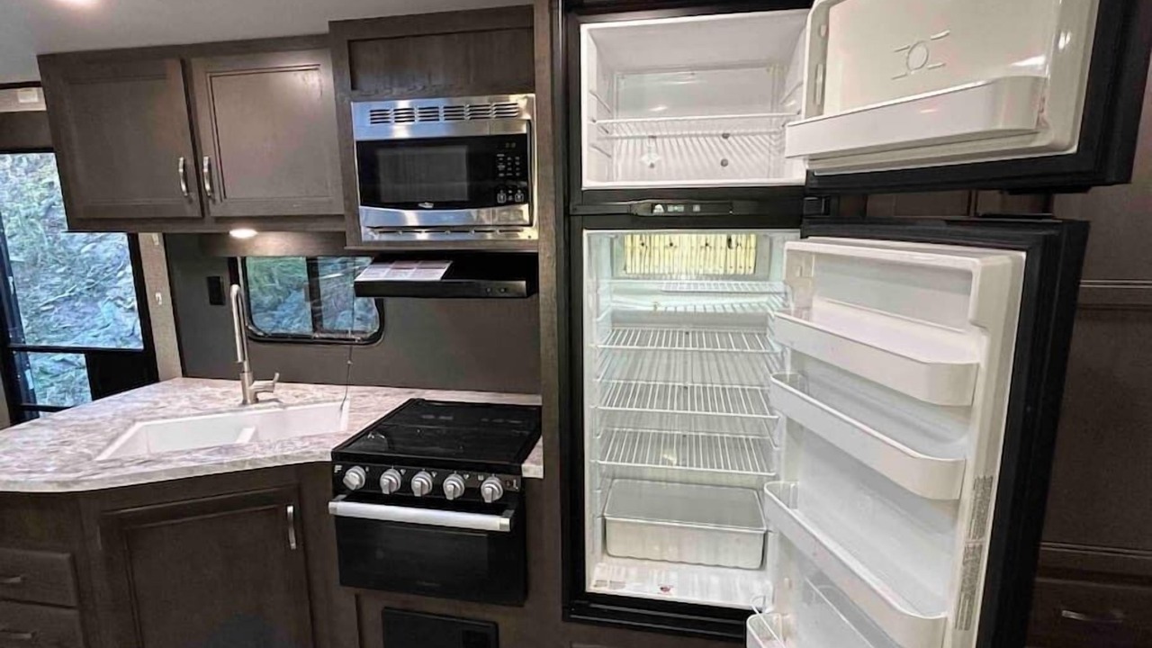 Photo of Kitchen in Coal Creek Canyon