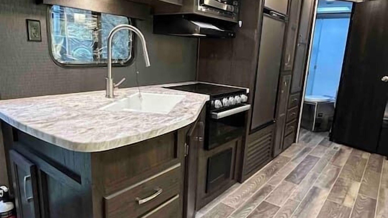 Photo of Kitchen in Coal Creek Canyon