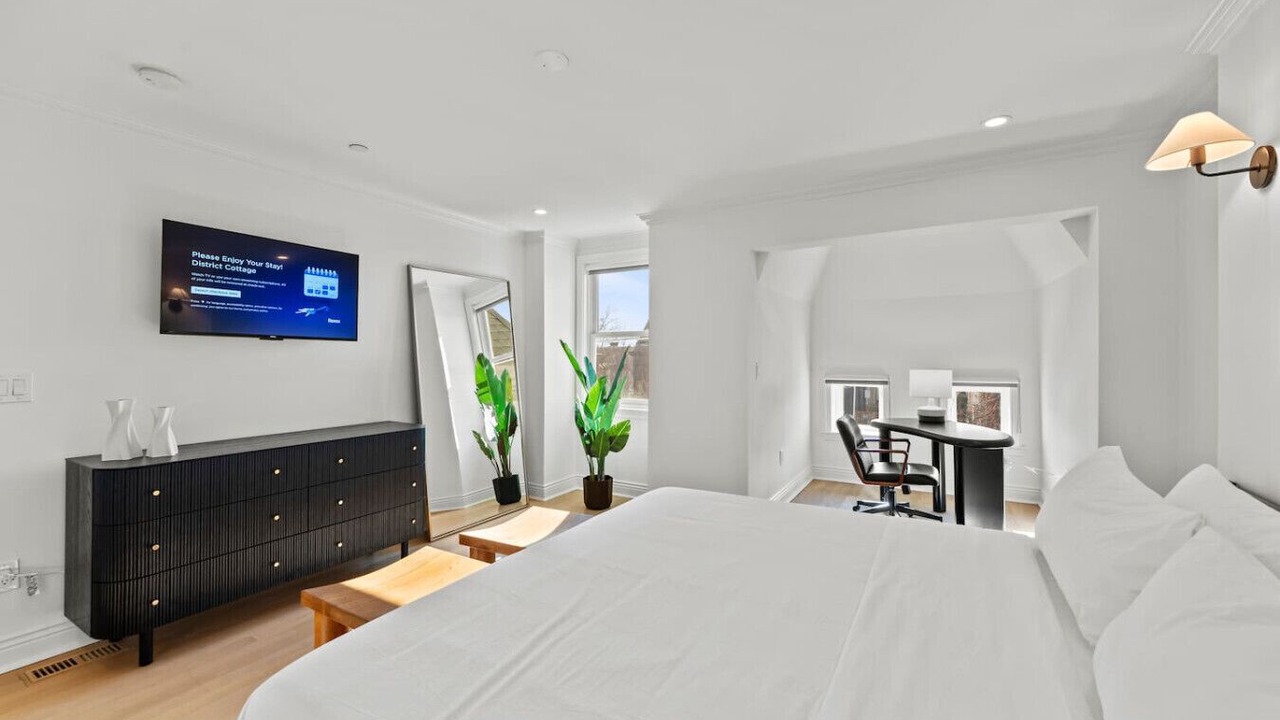 Photo of Bedroom in Bloomingdale