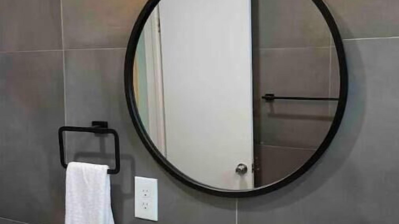 Photo of Bathroom in Lawndale