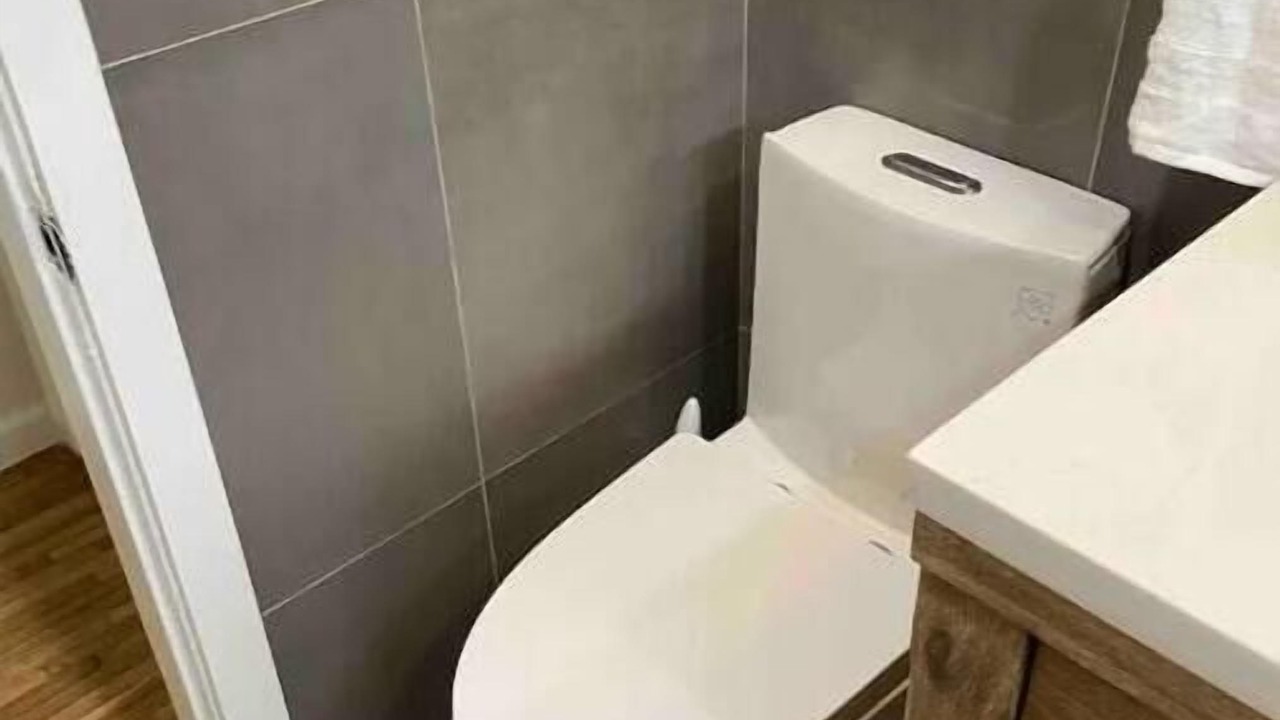 Photo of Bathroom in Lawndale