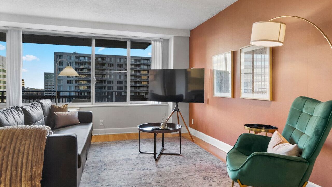 Photo of Bedroom in Crystal City