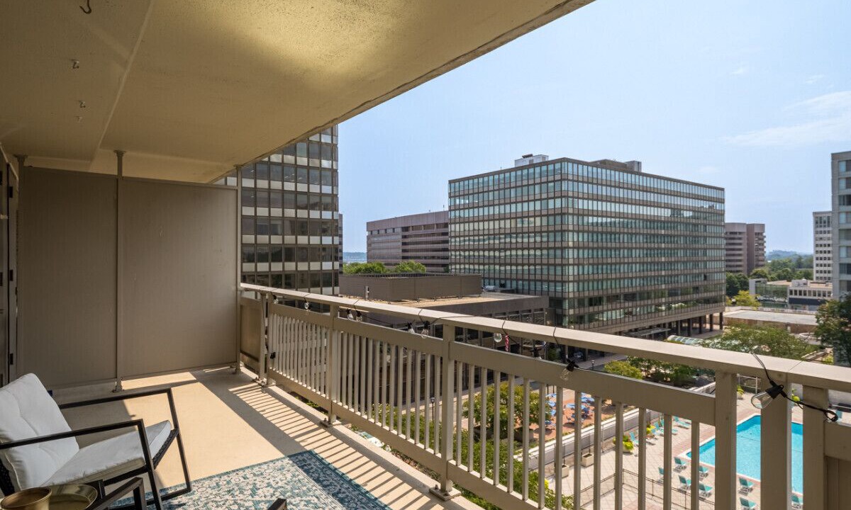 Photo of Patio Balcony in Crystal City