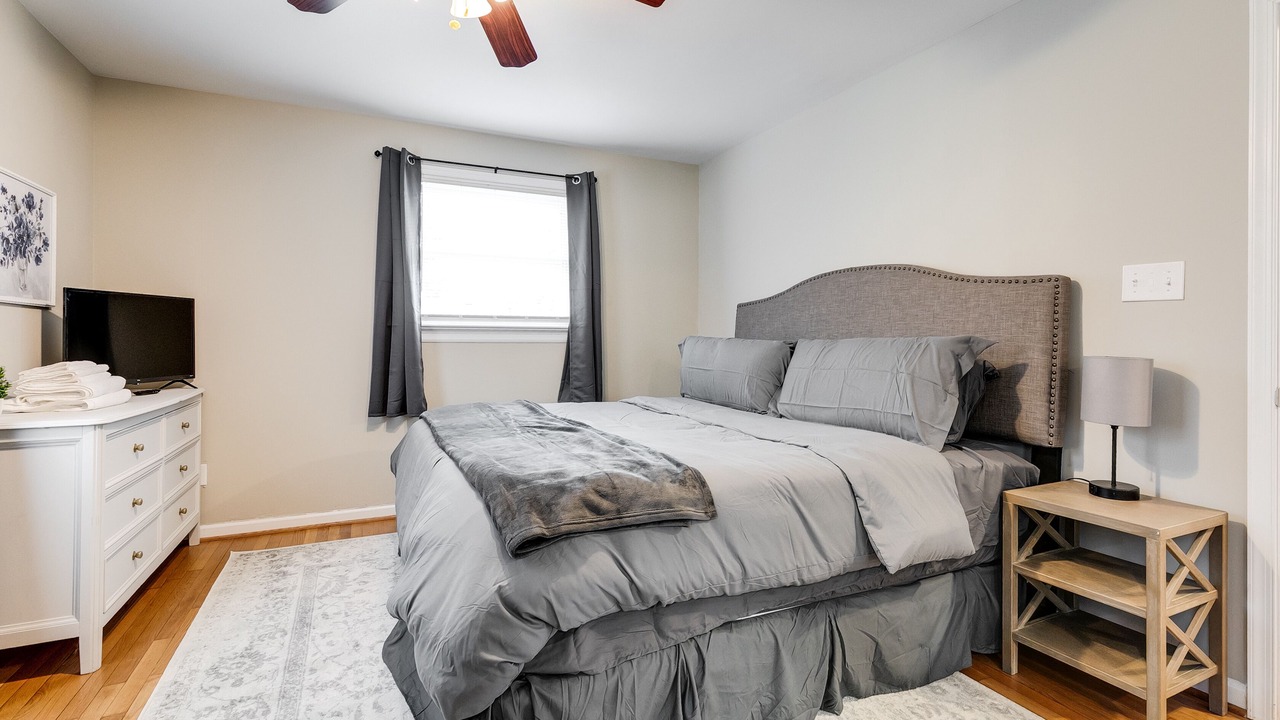 Photo of Bedroom in Midlothian