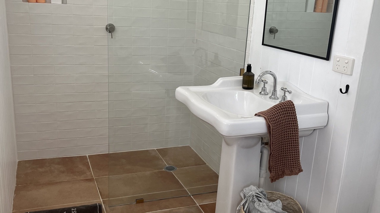 Photo of Bathroom in Scone