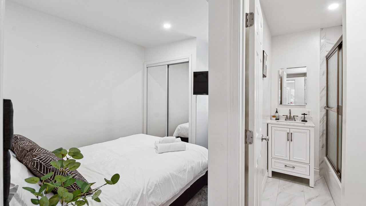 Photo of Bedroom in Reseda